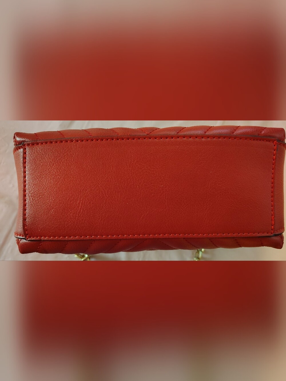 ALDO Red Quilted Crossbody Bag Size: 10"L X 7"H. - Picture 4 of 6